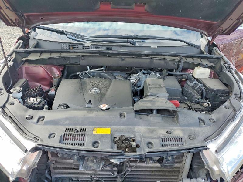 Продажа на аукционе авто 2018 Toyota Highlander, vin: 5TDJZRFH2JS844924, номер лота: 70119966