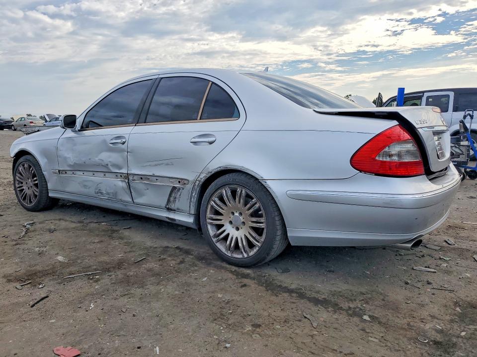 67368796 :رقم المزاد ، WDBUF87X88B308274 vin ، 2008 Mercedes-benz E مزاد بيع