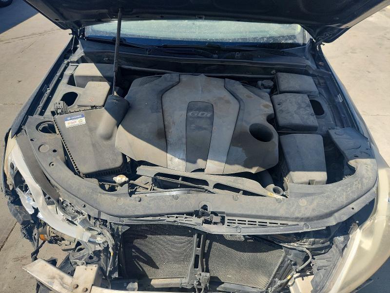 2014 Hyundai Genesis მანქანა იყიდება აუქციონზე, vin: KMHGC4DD2EU262513, აუქციონის ნომერი: 67616476