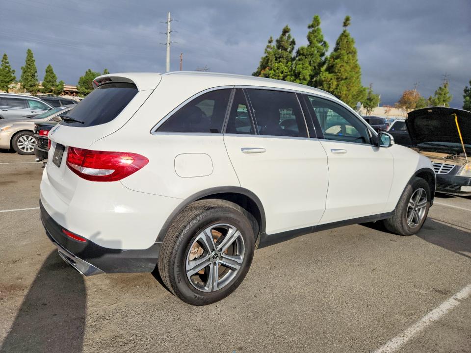 2018 Mercedes-benz Glc 300 მანქანა იყიდება აუქციონზე, vin: WDC0G4JB0JV019181, აუქციონის ნომერი: 68949896