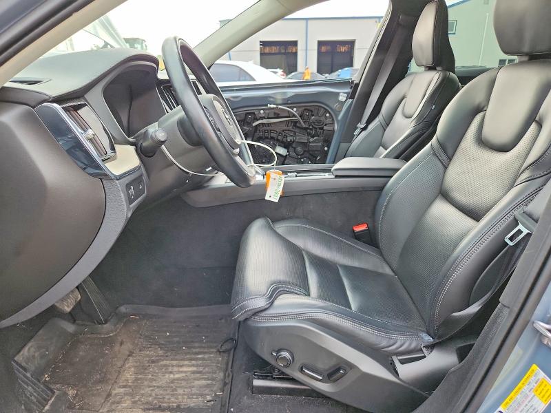 Продаж на аукціоні авто 2022 Volvo Xc60, vin: YV4L12RL8N1915373, номер лоту: 66809526