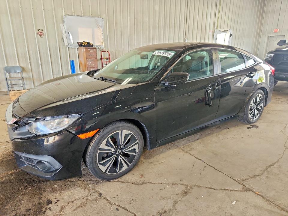 2017 Honda Civic მანქანა იყიდება აუქციონზე, vin: 19XFC1F79HE014817, აუქციონის ნომერი: 70609736