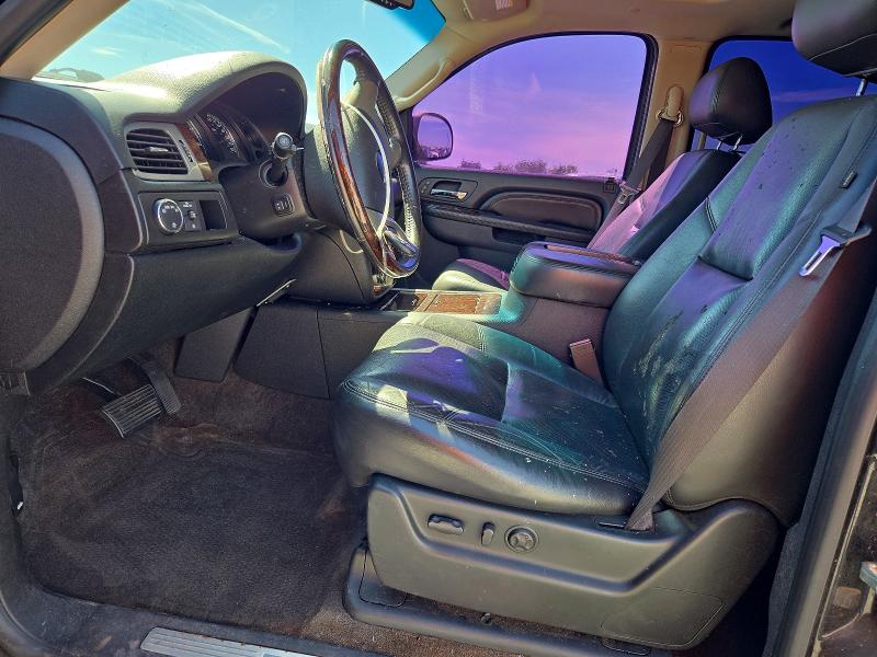 70883006 :رقم المزاد ، 1GKUKMEF3AR213607 vin ، 2010 Gmc Yukon Xl مزاد بيع