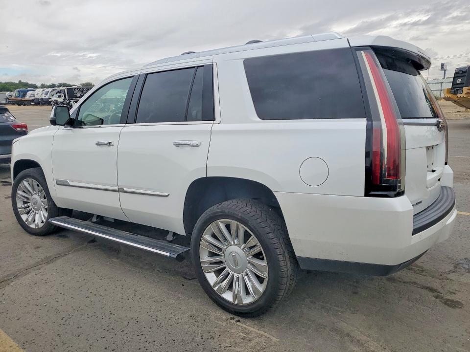 67252366 :رقم المزاد ، 1GYS4DKJXGR407558 vin ، 2016 Cadillac Escalade مزاد بيع