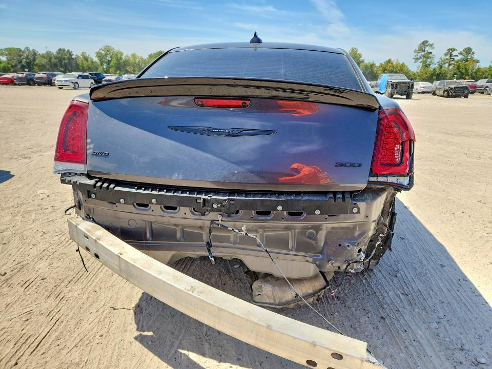 Auction sale of the 2020 Chrysler 300, vin: 2C3CCARG1LH233724, lot number: 70730106