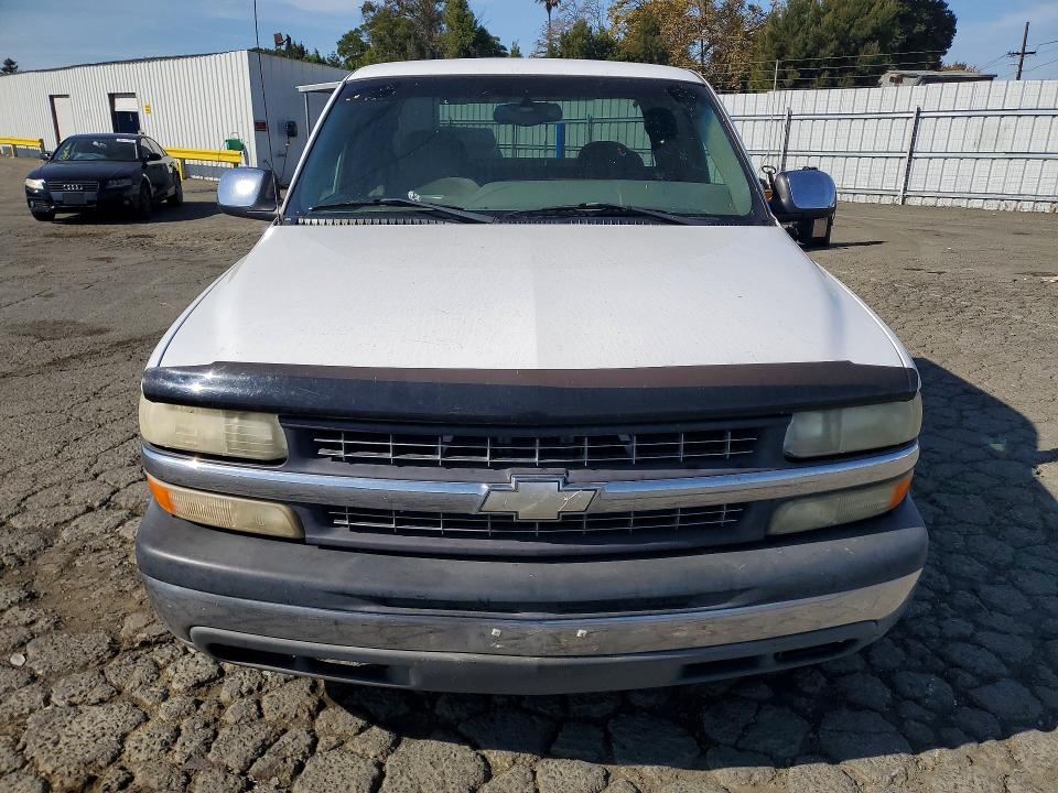 70517956 :رقم المزاد ، 1GCEC19T4YZ283039 vin ، 2000 Chevrolet Silverado مزاد بيع