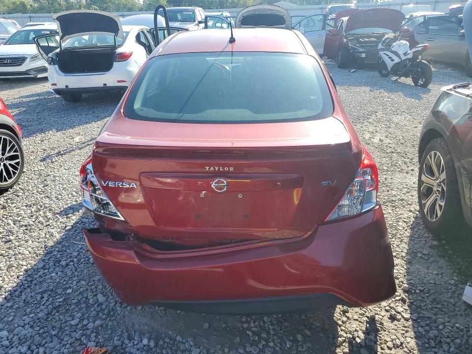 68224026 :رقم المزاد ، 3N1CN7AP7HK455051 vin ، 2017 Nissan Versa مزاد بيع