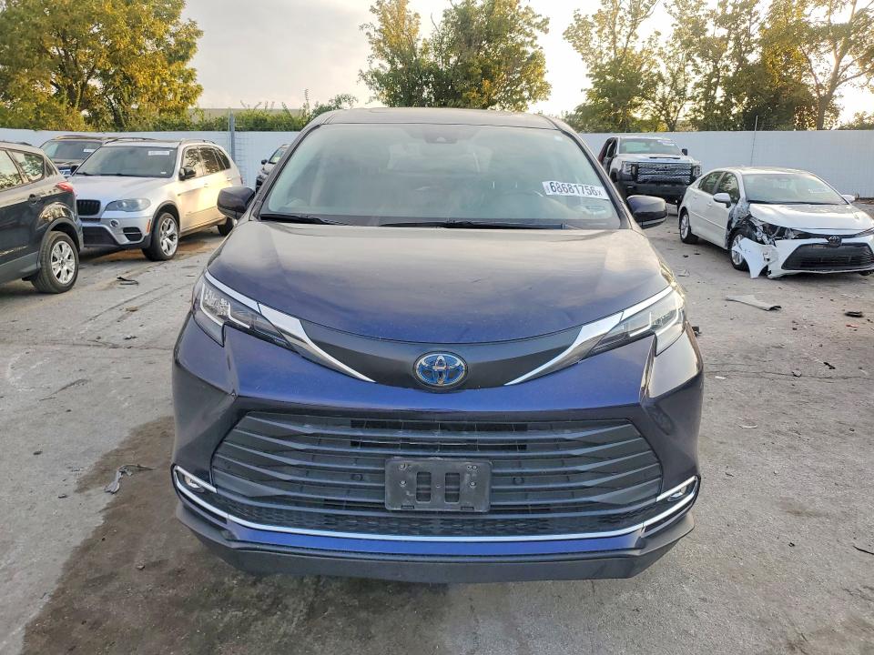 Продаж на аукціоні авто 2023 Toyota Sienna, vin: 5TDYRKEC1PS137656, номер лоту: 68681756