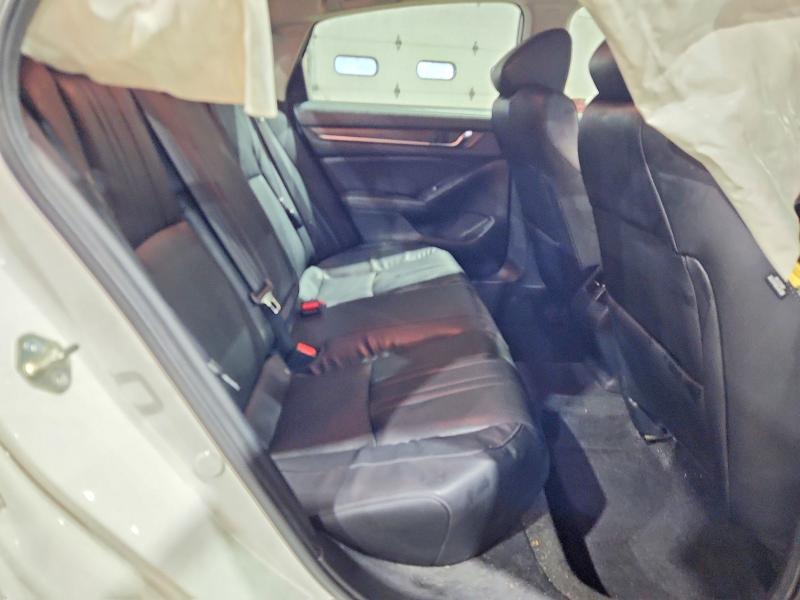 Продажа на аукционе авто 2018 Honda Accord, vin: 1HGCV1F68JA025094, номер лота: 69350946