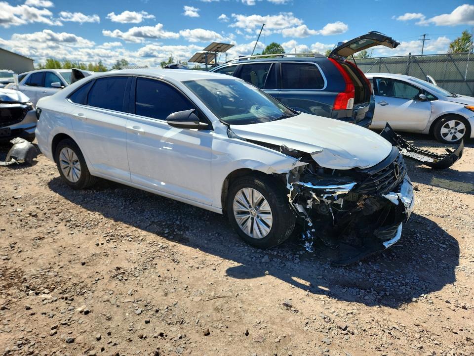 68601396 :رقم المزاد ، 3VWC57BU8KM207773 vin ، 2019 Volkswagen Jetta مزاد بيع