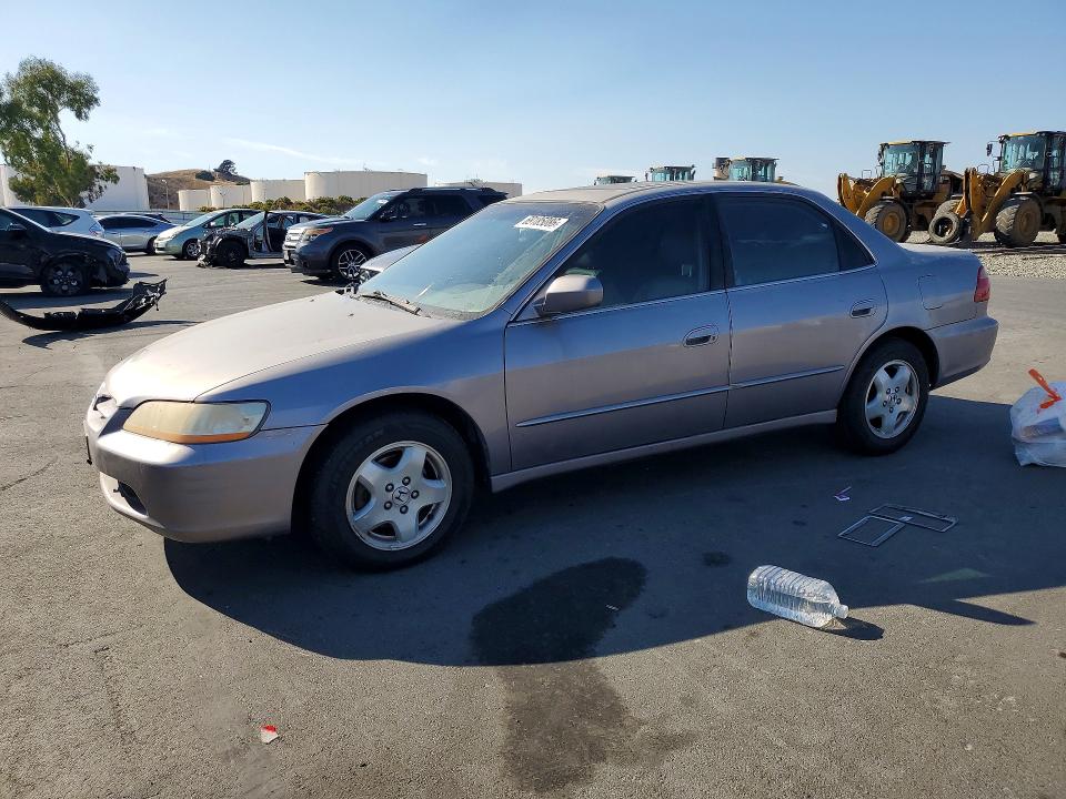 Aukcja sprzedaży 2000 Honda Accord, vin: 1HGCG1658YA063436, numer aukcji: 69185086