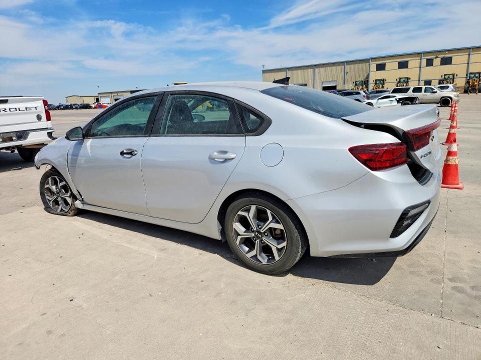 2021 Kia Forte მანქანა იყიდება აუქციონზე, vin: 3KPF24AD3ME334288, აუქციონის ნომერი: 70466896
