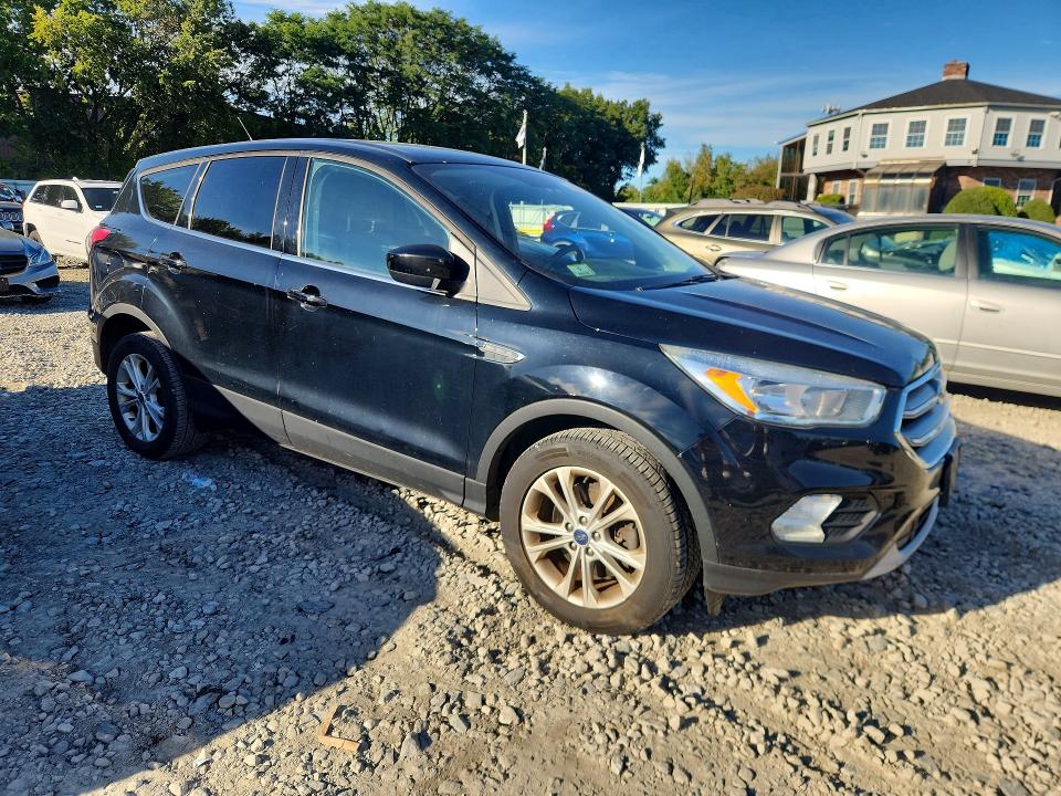 2017 Ford Escape მანქანა იყიდება აუქციონზე, vin: 1FMCU9GDXHUD01552, აუქციონის ნომერი: 69606286