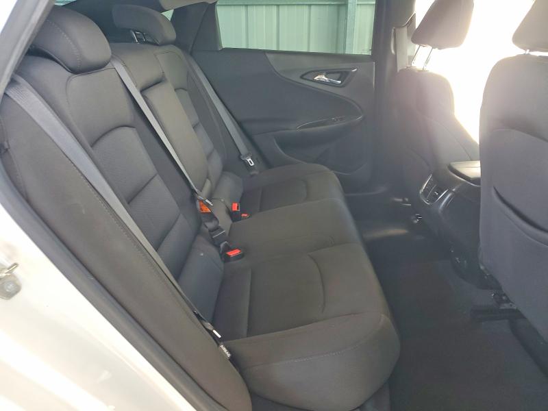 Продаж на аукціоні авто 2018 Chevrolet Malibu, vin: 1G1ZD5ST2JF271049, номер лоту: 68860626