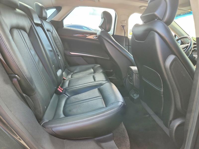 70610186 :رقم المزاد ، 3LN6L2G94FR622042 vin ، 2015 Lincoln Mkz مزاد بيع