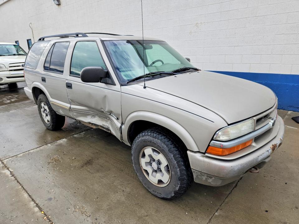 Продаж на аукціоні авто 2004 Chevrolet Blazer, vin: 1GNDT13X64K162031, номер лоту: 69645926