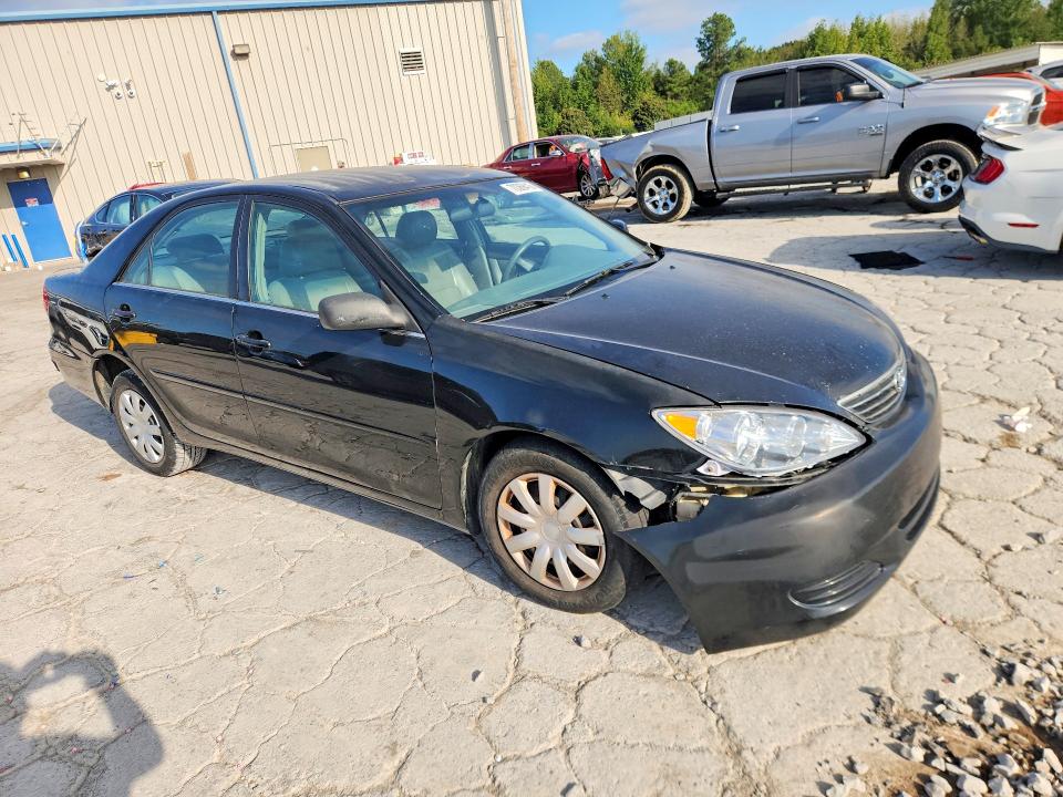 70369416 :رقم المزاد ، 4T1BE32K82U018389 vin ، 2002 Toyota Camry مزاد بيع