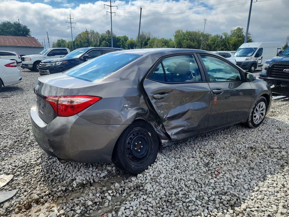 Продаж на аукціоні авто 2017 Toyota Corolla, vin: 2T1BURHE2HC865913, номер лоту: 70473806