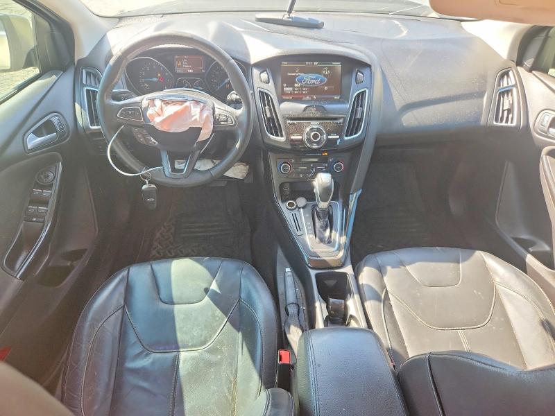 68041396 :رقم المزاد ، 1FADP3J25FL259143 vin ، 2015 Ford Focus مزاد بيع