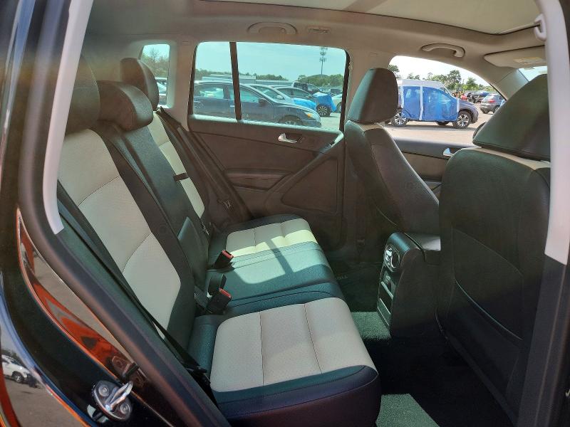 69204536 :رقم المزاد ، WVGSV7AX2HK005078 vin ، 2017 Volkswagen Tiguan مزاد بيع