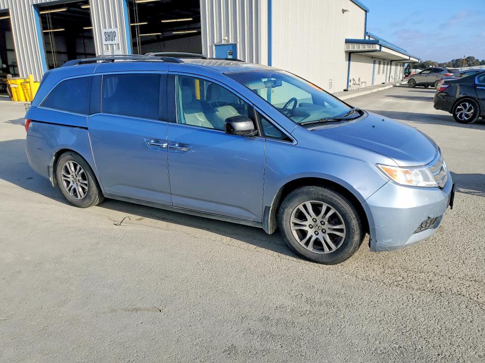 68979886 :رقم المزاد ، 5FNRL5H64BB098054 vin ، 2011 Honda Odyssey مزاد بيع