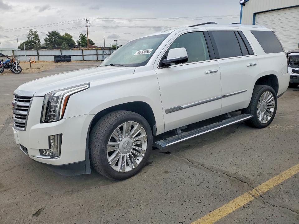 67252366 :رقم المزاد ، 1GYS4DKJXGR407558 vin ، 2016 Cadillac Escalade مزاد بيع