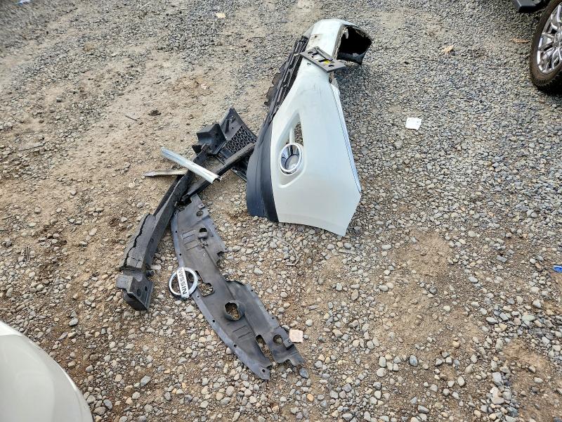 2015 Nissan Pathfinder მანქანა იყიდება აუქციონზე, vin: 5N1AR2MM2FC702634, აუქციონის ნომერი: 70367946