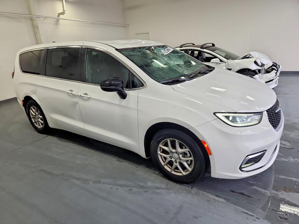 2026 Chrysler Pacifica მანქანა იყიდება აუქციონზე, vin: 2C4RC1BG5TR174882, აუქციონის ნომერი: 70548126