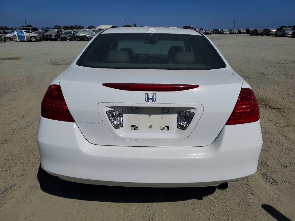 2006 Honda Accord მანქანა იყიდება აუქციონზე, vin: 1HGCM56876A076721, აუქციონის ნომერი: 67752536