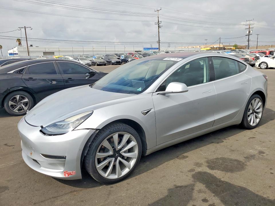 Продажа на аукционе авто 2017 Tesla Model 3, vin: 5YJ3E1EA5HF001874, номер лота: 69427176