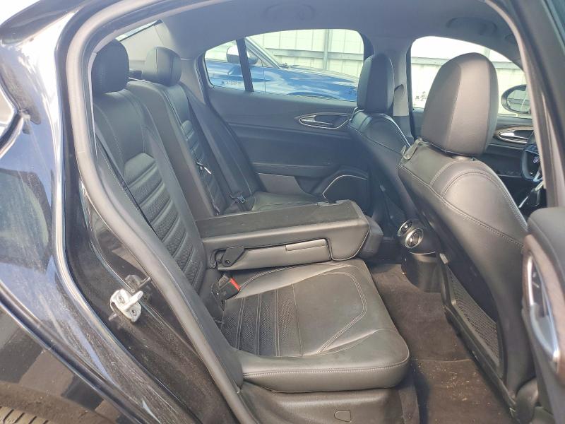 67980116 :رقم المزاد ، ZARFAECNXH7544753 vin ، 2017 Alfa Romeo Giulia مزاد بيع