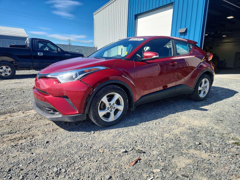 68812526 :رقم المزاد ، NMTKHMBX0JR064765 vin ، 2018 Toyota C-hr مزاد بيع
