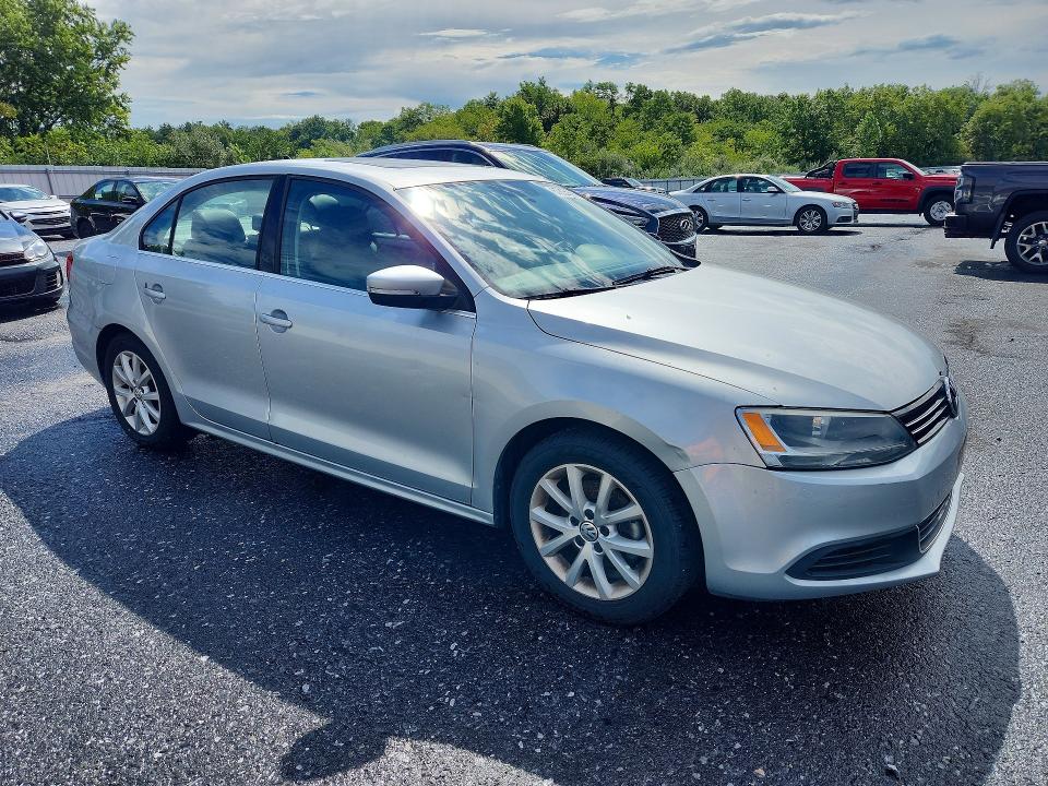 67836866 :رقم المزاد ، 3VWD07AJ6EM362305 vin ، 2014 Volkswagen Jetta مزاد بيع