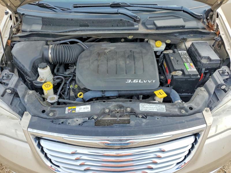 69531966 :رقم المزاد ، 2C4RC1CG4DR677206 vin ، 2013 Chrysler Town & Country مزاد بيع