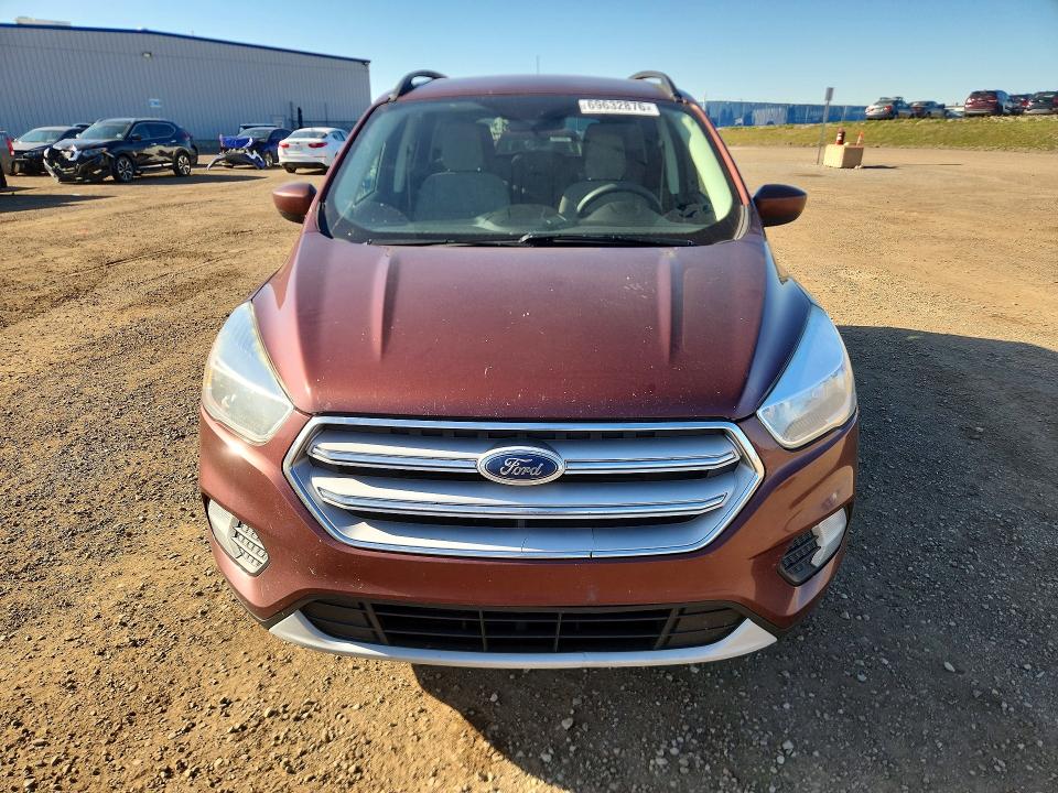 69632876 :رقم المزاد ، 1FMCU9GDXJUB00207 vin ، 2018 Ford Escape مزاد بيع