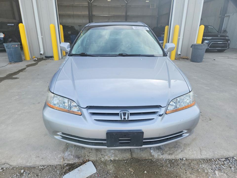 Продажа на аукционе авто 2002 Honda Accord, vin: 1HGCG668X2A171748, номер лота: 68333456