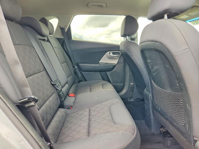 68177386 :رقم المزاد ، KNDCB3LC7H5074674 vin ، 2017 Kia Niro مزاد بيع