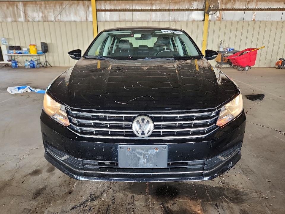 69780796 :رقم المزاد ، 1VWBS7A32GC046763 vin ، 2016 Volkswagen Passat مزاد بيع