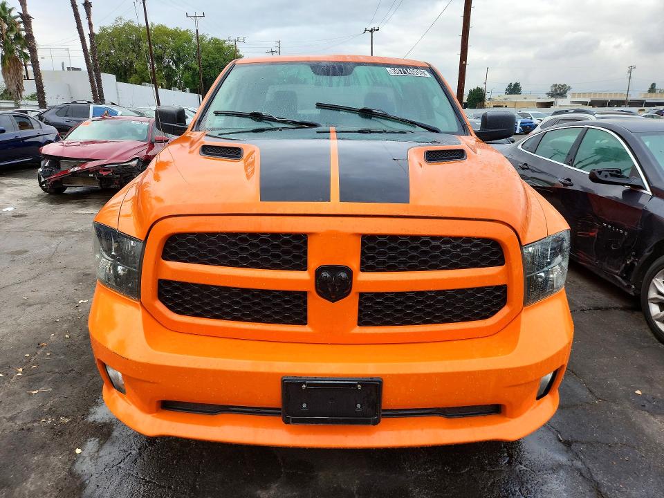 68714006 :رقم المزاد ، 1C6RR6KT1KS622614 vin ، 2019 Ram 1500 Classic مزاد بيع