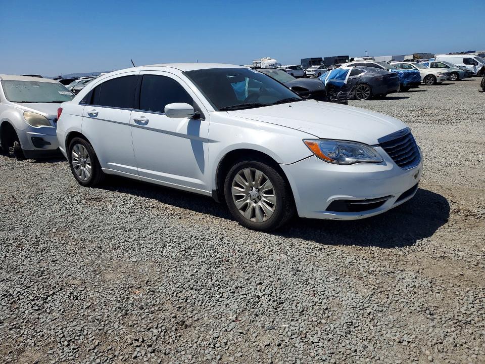 67528626 :رقم المزاد ، 1C3CCBAB9DN634811 vin ، 2013 Chrysler 200 مزاد بيع