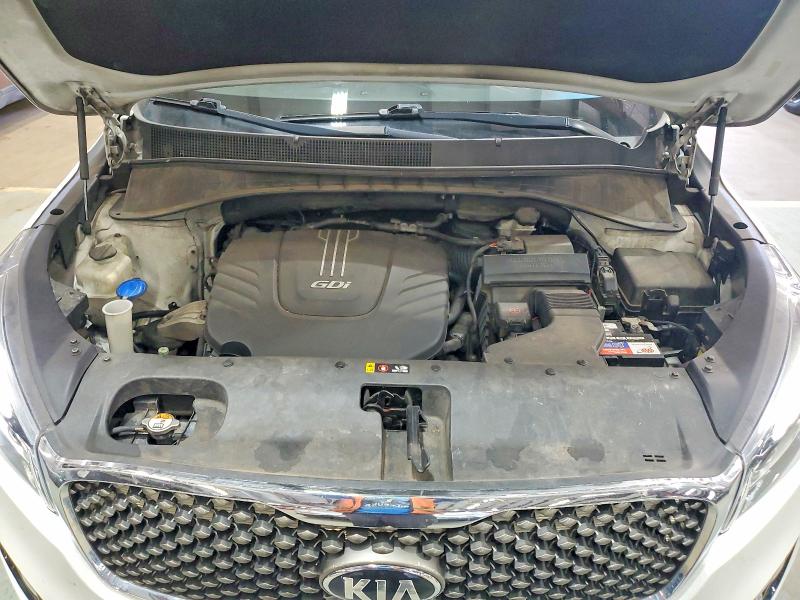 2017 Kia Sorento მანქანა იყიდება აუქციონზე, vin: 5XYPKDA59HG246111, აუქციონის ნომერი: 68613506