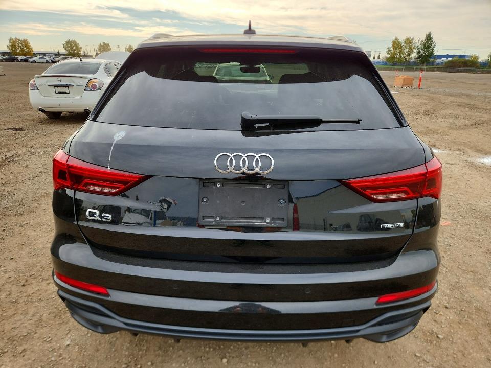 Продаж на аукціоні авто 2021 Audi Q3, vin: WA1EECF30M1004277, номер лоту: 70001796