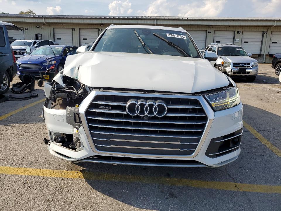 68914686 :رقم المزاد ، WA1LHAF72KD021082 vin ، 2019 Audi Q7 مزاد بيع