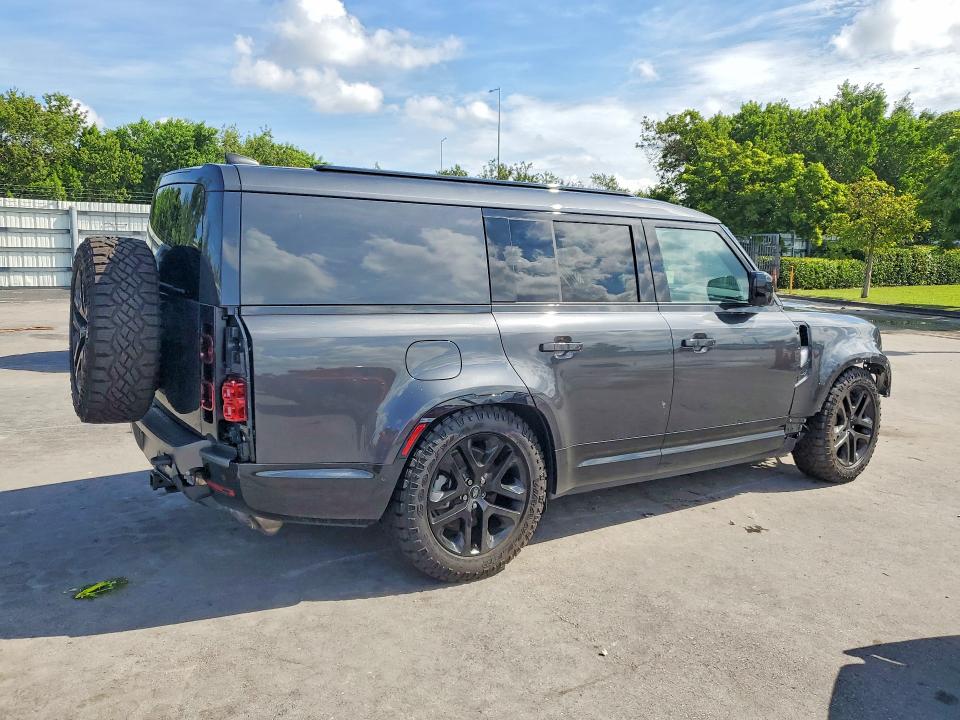 Продажа на аукционе авто 2024 Land Rover Defender, vin: SALEWFEU2R2353773, номер лота: 68140656