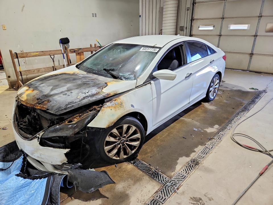 68587776 :رقم المزاد ، 5NPEC4ACXDH717043 vin ، 2013 Hyundai Sonata مزاد بيع