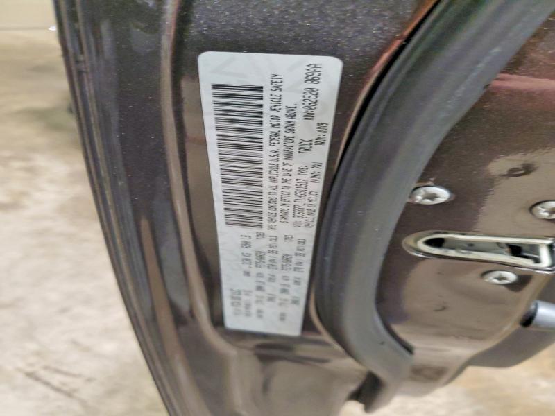 70315706 :رقم المزاد ، 3C6RR7LT1HG511517 vin ، 2017 Ram 1500 مزاد بيع