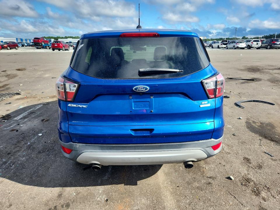 Продажа на аукционе авто 2017 Ford Escape, vin: 1FMCU0GD8HUF02541, номер лота: 70044146