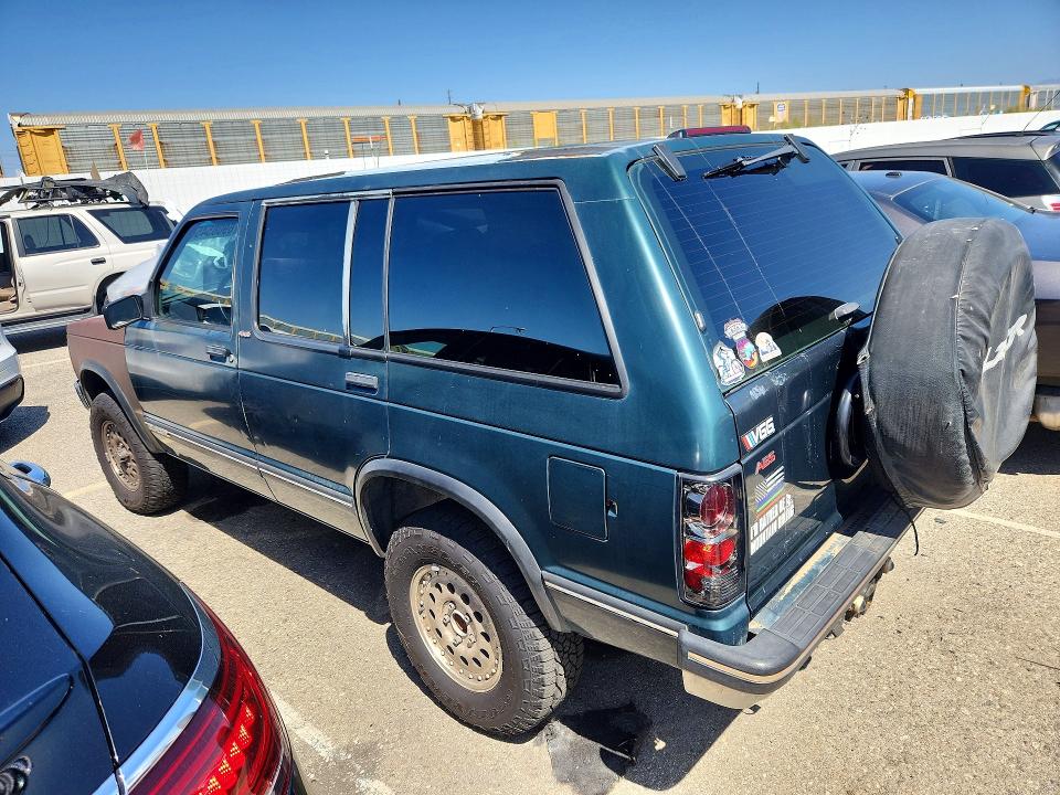 1994 Chevrolet Blazer მანქანა იყიდება აუქციონზე, vin: 1GNDT13W1R0132283, აუქციონის ნომერი: 69085456