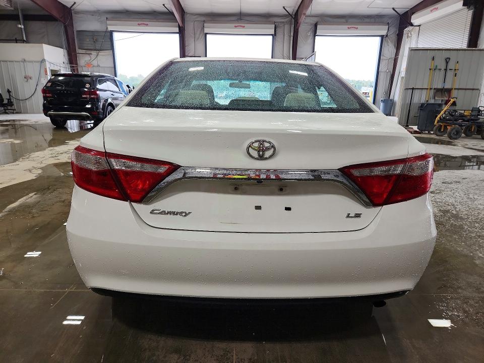 2016 Toyota Camry მანქანა იყიდება აუქციონზე, vin: 4T4BF1FKXGR556617, აუქციონის ნომერი: 67663526