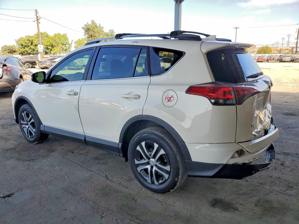 Продажа на аукционе авто 2018 Toyota Rav4, vin: JTMZFREV1JJ747276, номер лота: 71232656